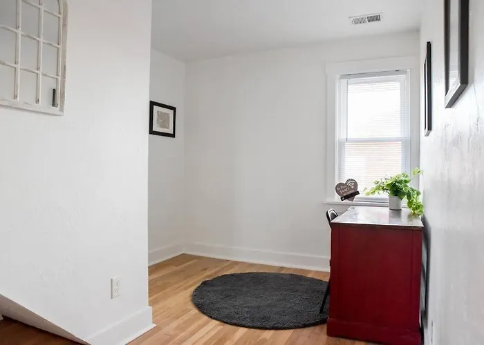 Large 2 Bedroom Great Location Close To Everything